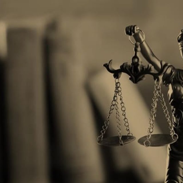 ΔΙΚΗΓΟΡΙΚΗ ΕΤΑΙΡΕΙΑ ΛΑΡΙΣΑ | ΚΩΝΣΤΑΝΤΙΝΟΥ ΚΑΙ ΣΤΑΥΡΟΥΛΑΣ ΕΥΘΥΜΙΟΥ ΚΑΙ ΣΥΝΕΡΓΑΤΕΣ